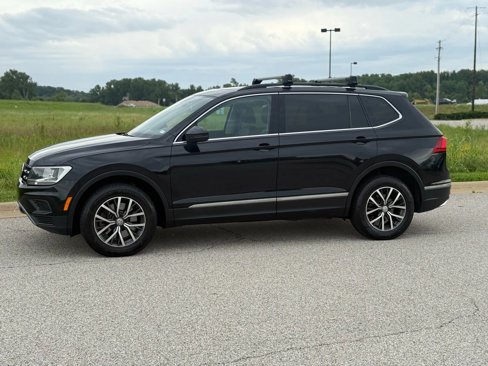 Used 2018 Volkswagen Tiguan SE image 12