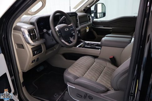 Used 2025 Ford F450 Platinum w/ Platinum Plus Package image 28