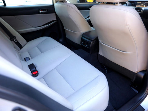 Used 2015 Lexus IS 250 image 20