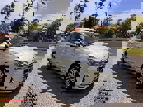 Used 2019 Hyundai Elantra SEL w/ Cargo Package image 10