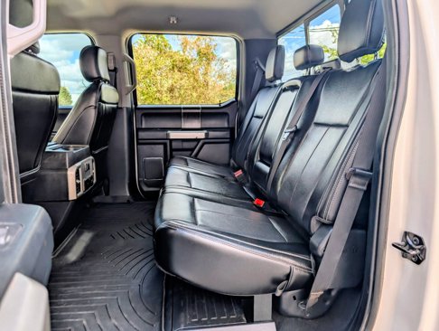 Used 2021 Ford F350 Lariat w/ Chrome Package image 18