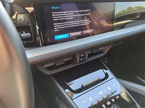 Used 2024 Porsche Cayenne image 13