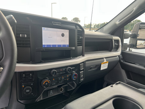New 2026 Ford F550 4x4 Crew Cab Super Duty image 11