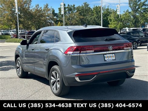 Used 2024 Volkswagen Atlas Cross Sport SE image 6