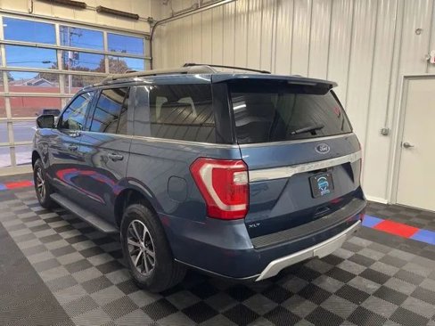 Used 2019 Ford Expedition XLT image 5