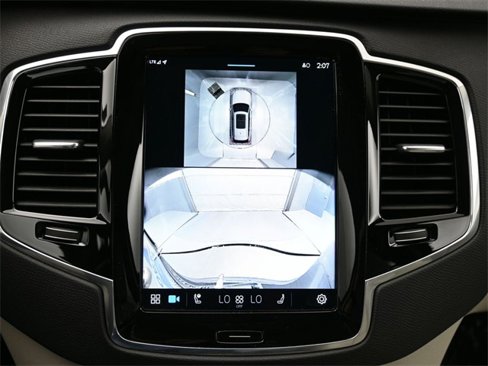 Used 2025 Volvo XC90 B6 Plus w/ Protection Package Premier image 20