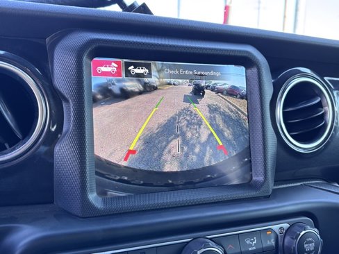 Used 2022 Jeep Wrangler Unlimited Rubicon image 15