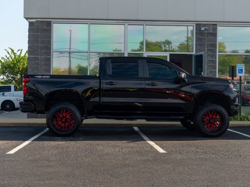 Used 2022 Chevrolet Silverado 1500 RST w/ Redline Edition image 4