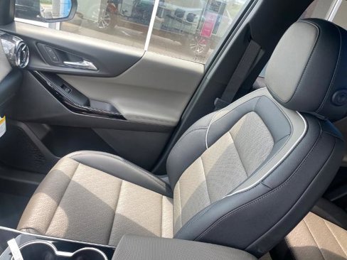 New 2026 Chevrolet Equinox LT w/ Convenience Package II image 21