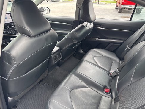 Used 2023 Toyota Camry XLE image 12