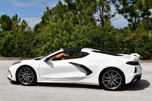 Used 2023 Chevrolet Corvette Stingray Premium Cpe w/ Z51 Performance Package image 4