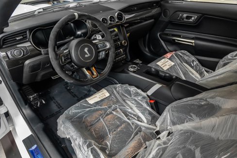 Used 2021 Ford Mustang Shelby GT500 w/ Carbon Fiber Track Pack image 2