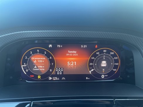 New 2025 Volkswagen Atlas Peak Edition SE image 19