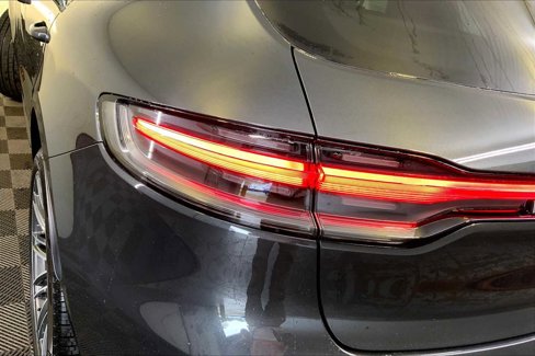 New 2026 Porsche Macan image 18