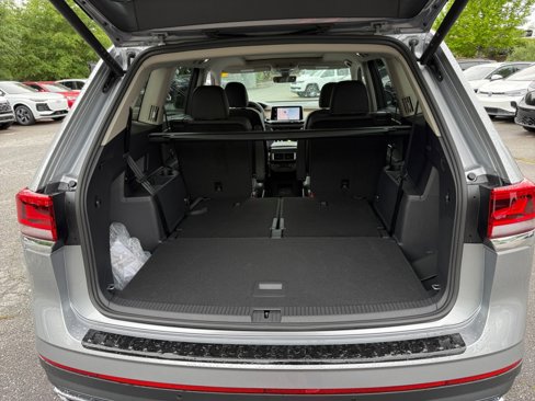 New 2025 Volkswagen Atlas SE image 13