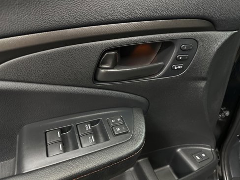 Used 2025 Honda Passport TrailSport image 19