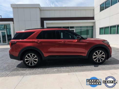 Used 2025 Ford Explorer ST-Line image 3