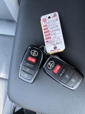 Used 2025 Toyota Camry LE image 43