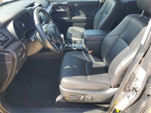 Used 2024 Toyota 4Runner TRD Off-Road Premium image 5