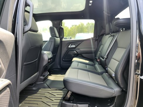 New 2026 Chevrolet Silverado EV Trail Boss image 10