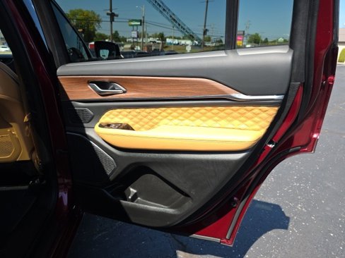 Used 2024 Jeep Grand Cherokee L Summit w/ Advanced Protech Group IV image 55