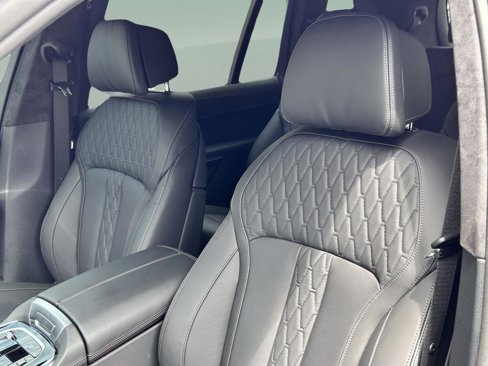 New 2026 BMW ALPINA XB7 image 24
