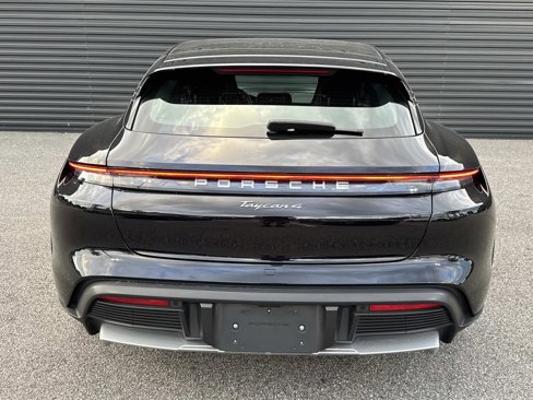 Certified 2024 Porsche Taycan 4 Cross Turismo w/ Premium Package image 7
