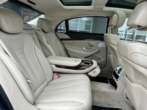 Used 2017 Mercedes-Benz S 550 4MATIC Sedan image 17