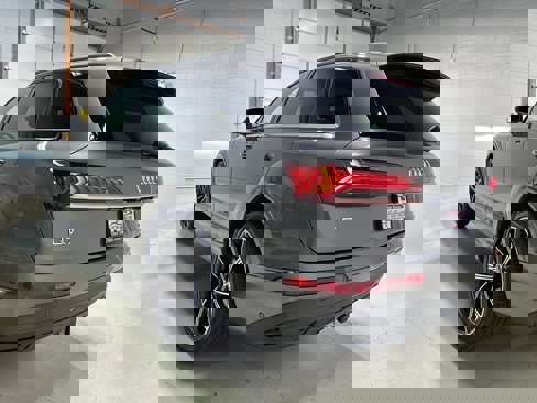 Used 2021 Audi Q7 3.0T Premium Plus w/ Executive Package image 27