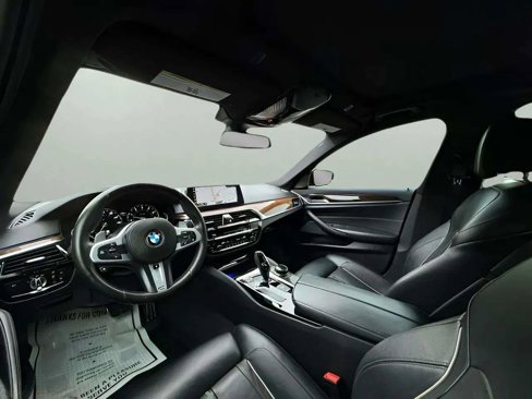 Used 2018 BMW 540i xDrive w/ M Sport Package image 16