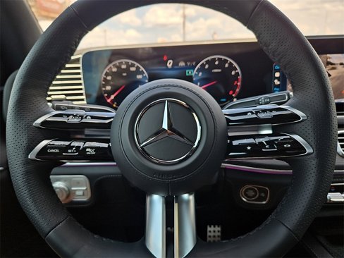 New 2025 Mercedes-Benz GLS 580 4MATIC image 25