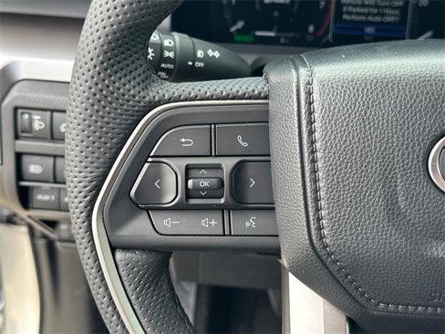 New 2025 Toyota Tacoma TRD Off-Road image 18