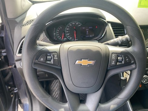 Used 2019 Chevrolet Trax LS w/ Tint and Cruise Package image 11