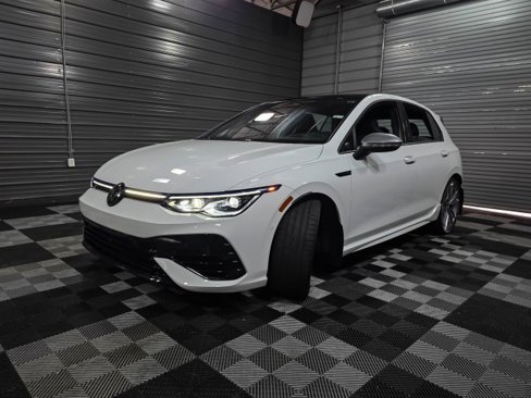 Used 2024 Volkswagen Golf R image 41