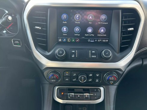 Used 2023 GMC Acadia SLT image 30