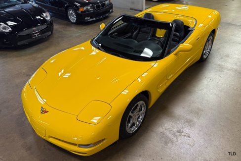 Used 2002 Chevrolet Corvette Convertible w/ Preferred Equipment Group2 image 9