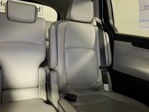New 2026 Honda Odyssey Touring image 12