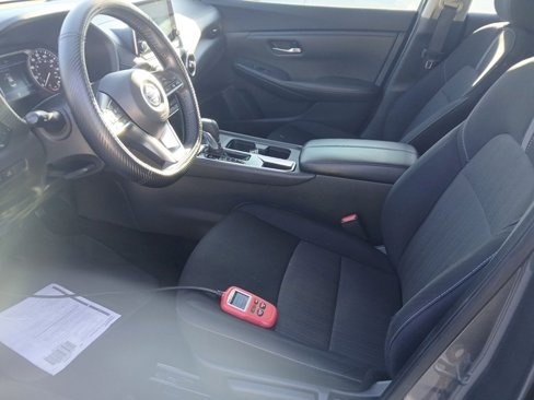 Used 2021 Nissan Sentra SV image 4
