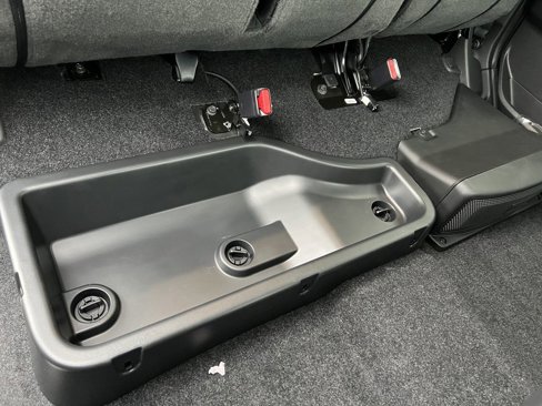 New 2025 Nissan Frontier SL image 18