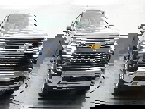 New 2026 Chevrolet Silverado 1500 LTZ w/ LTZ Premium Package image 3