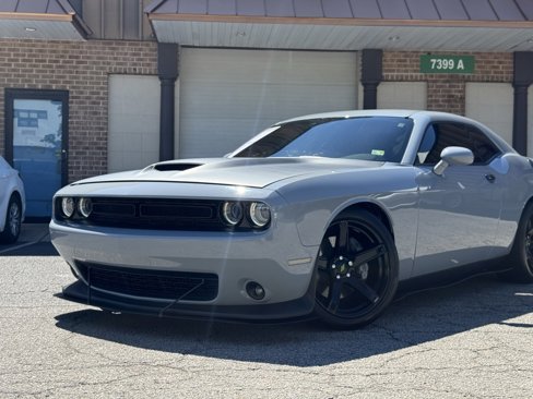 Used 2021 Dodge Challenger R/T Scat Pack w/ T/A Package image 2