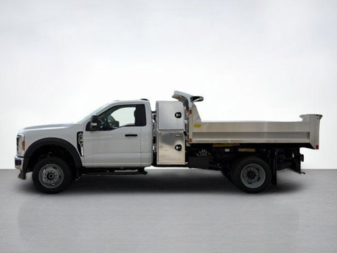 New 2025 Ford F550 4x4 Regular Cab Super Duty image 6