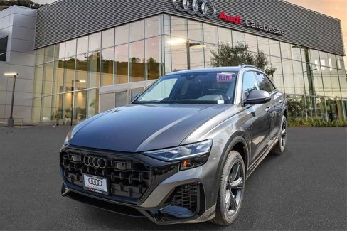New 2026 Audi Q8 Premium image 1