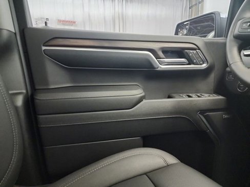 Used 2023 GMC Sierra 1500 SLT w/ SLT Premium Package image 16