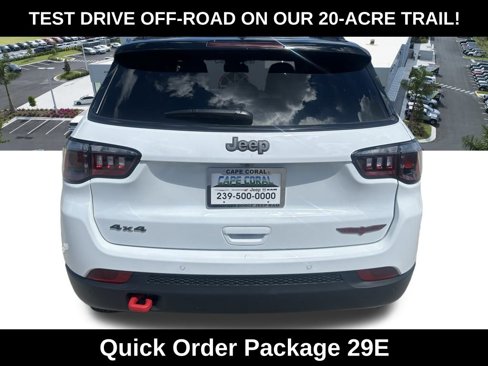 New 2025 Jeep Compass Trailhawk image 5