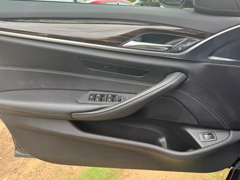 Used 2018 BMW 540i xDrive image 21