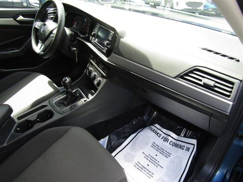 Used 2021 Volkswagen Jetta S image 32