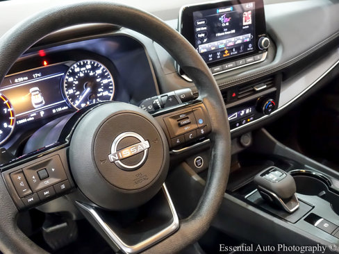 Used 2023 Nissan Rogue SV image 15