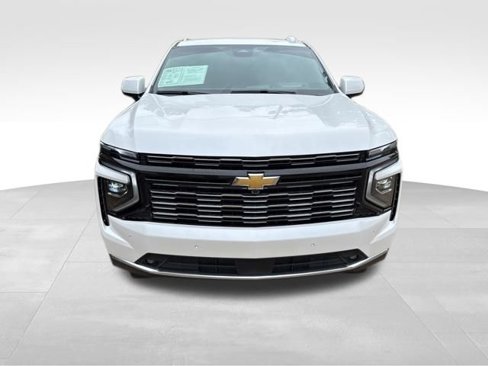 Used 2025 Chevrolet Tahoe High Country w/ Sun And Tow Package image 2