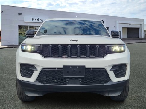 Used 2024 Jeep Grand Cherokee Altitude image 8